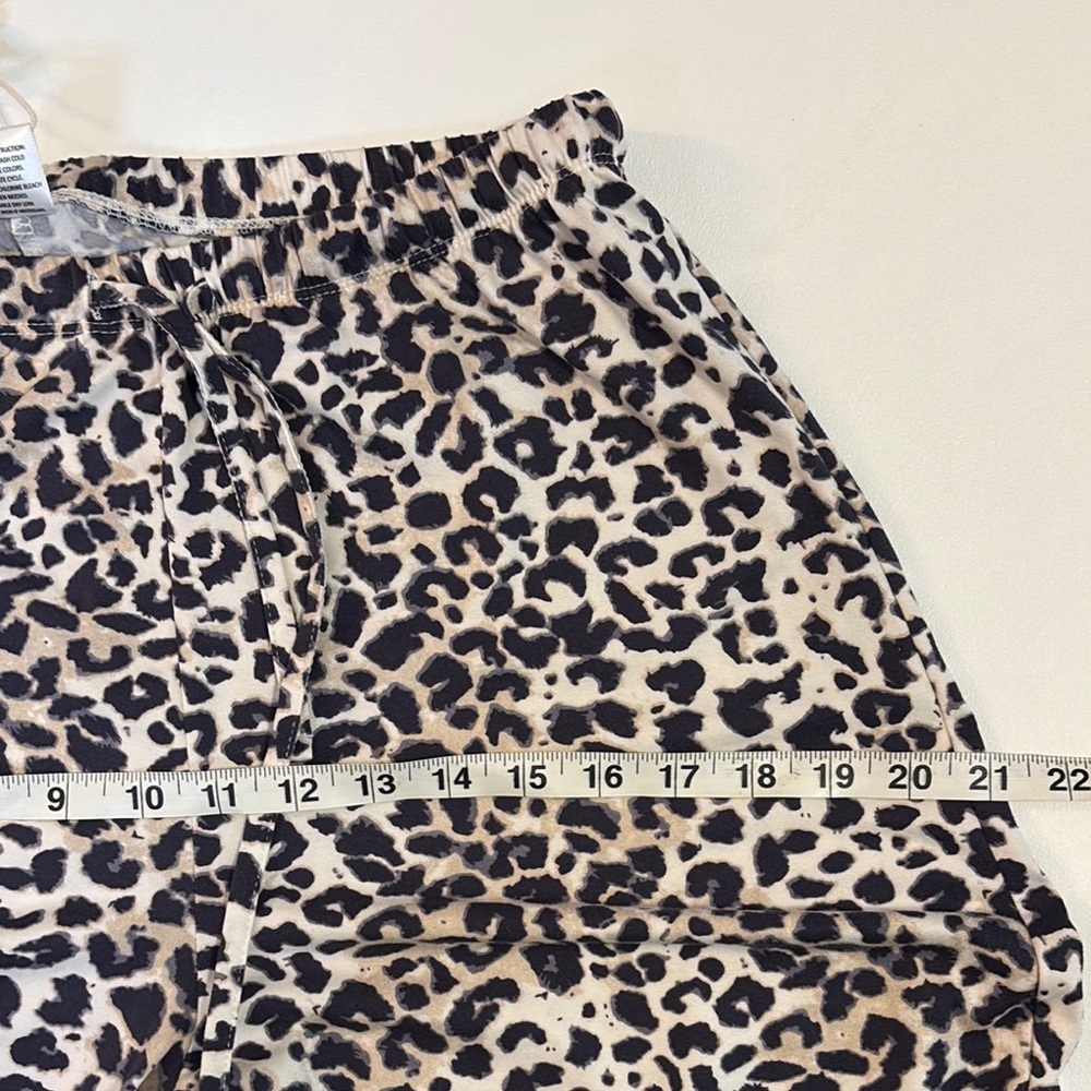 Mia & Tess Pajama Set Women’s Sz Large Animal Print - Picture 9 of 9